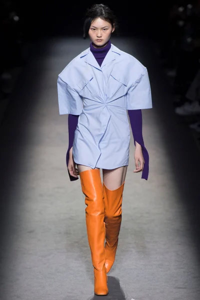Look 8
